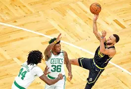 关于勇士闪耀巴克尔：库里领衔疯狂得分的信息